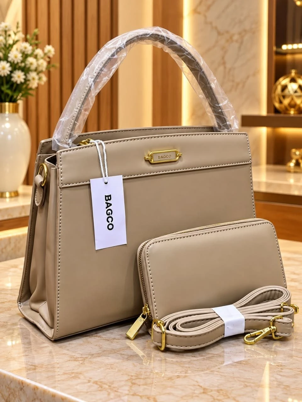 Bagco Premium Leather Woman’s Handbag Set with Strap